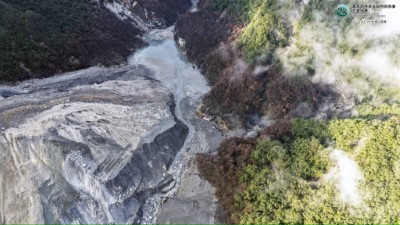 馬太鞍溪上游堰塞湖-階段性降挖任務完成